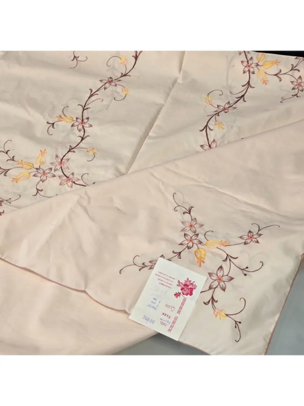 Vintage Hand Made Embroidered Tablecloth Napkins Set Floral 54